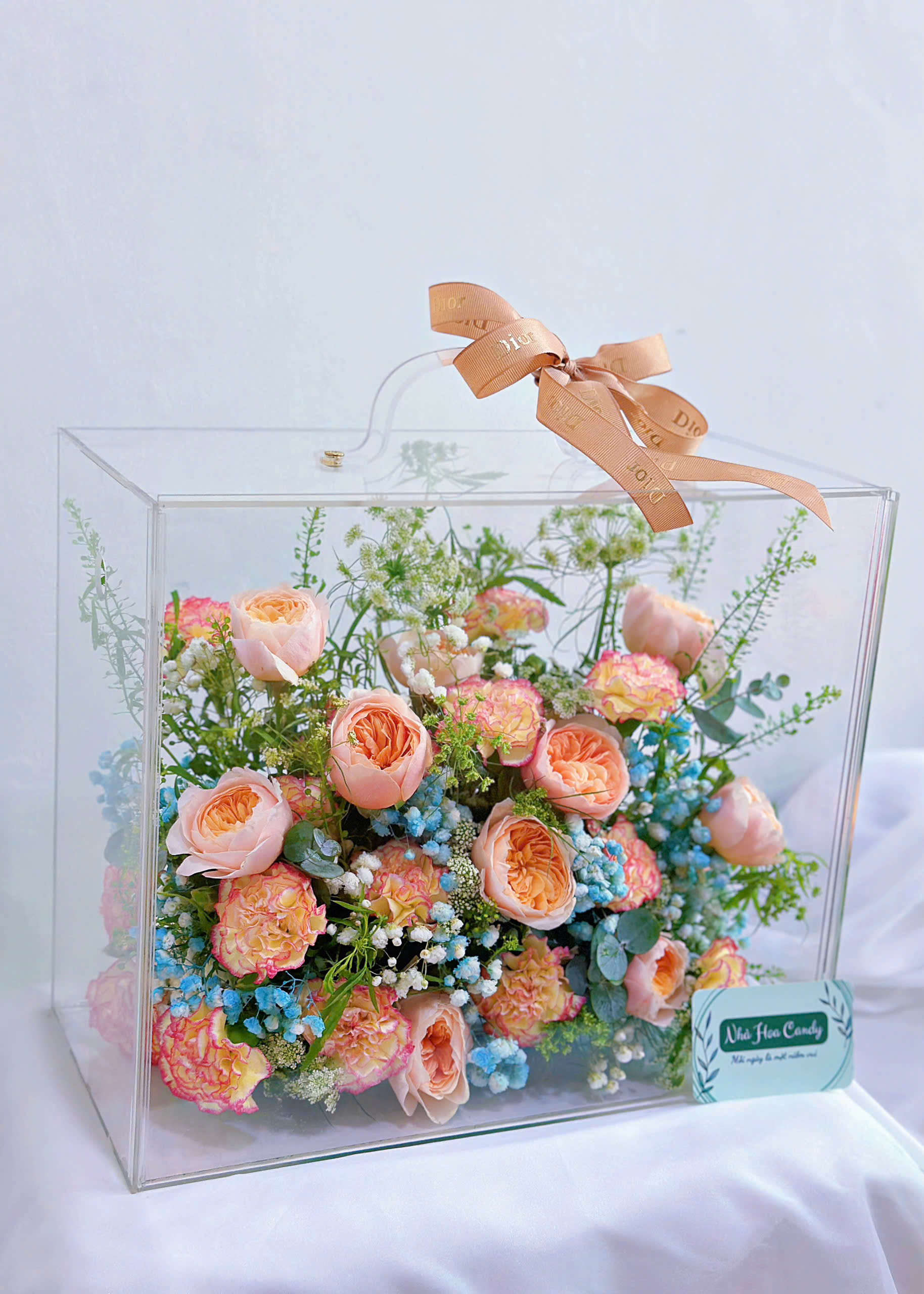 Hộp hoa mica cao cấp