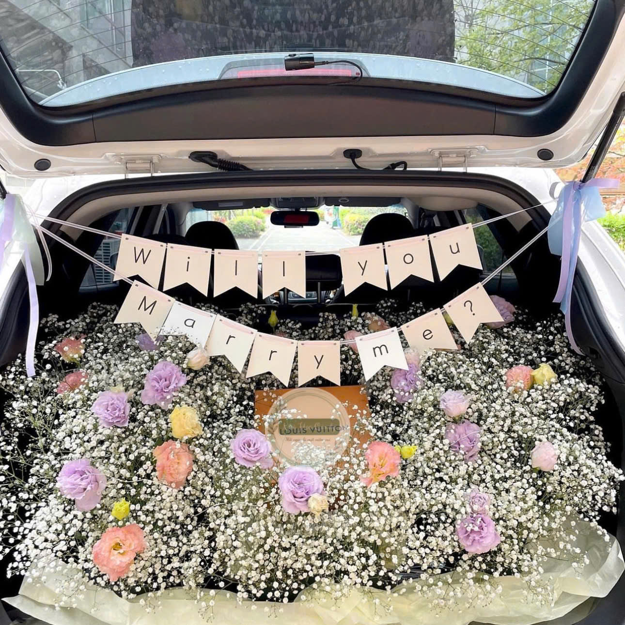 Trang trí cốp xe oto will you marry me
