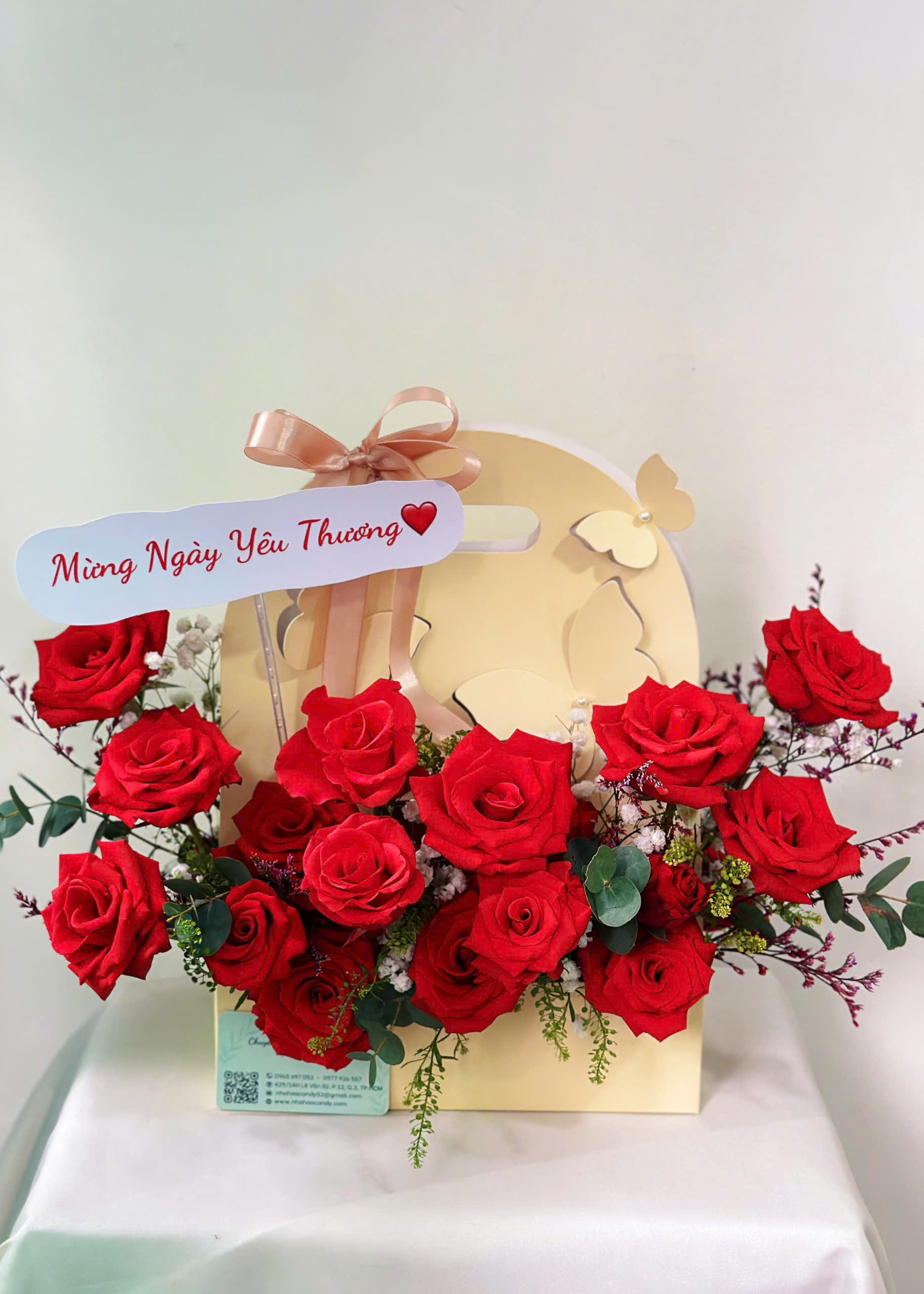 Lẵng hoa bướm