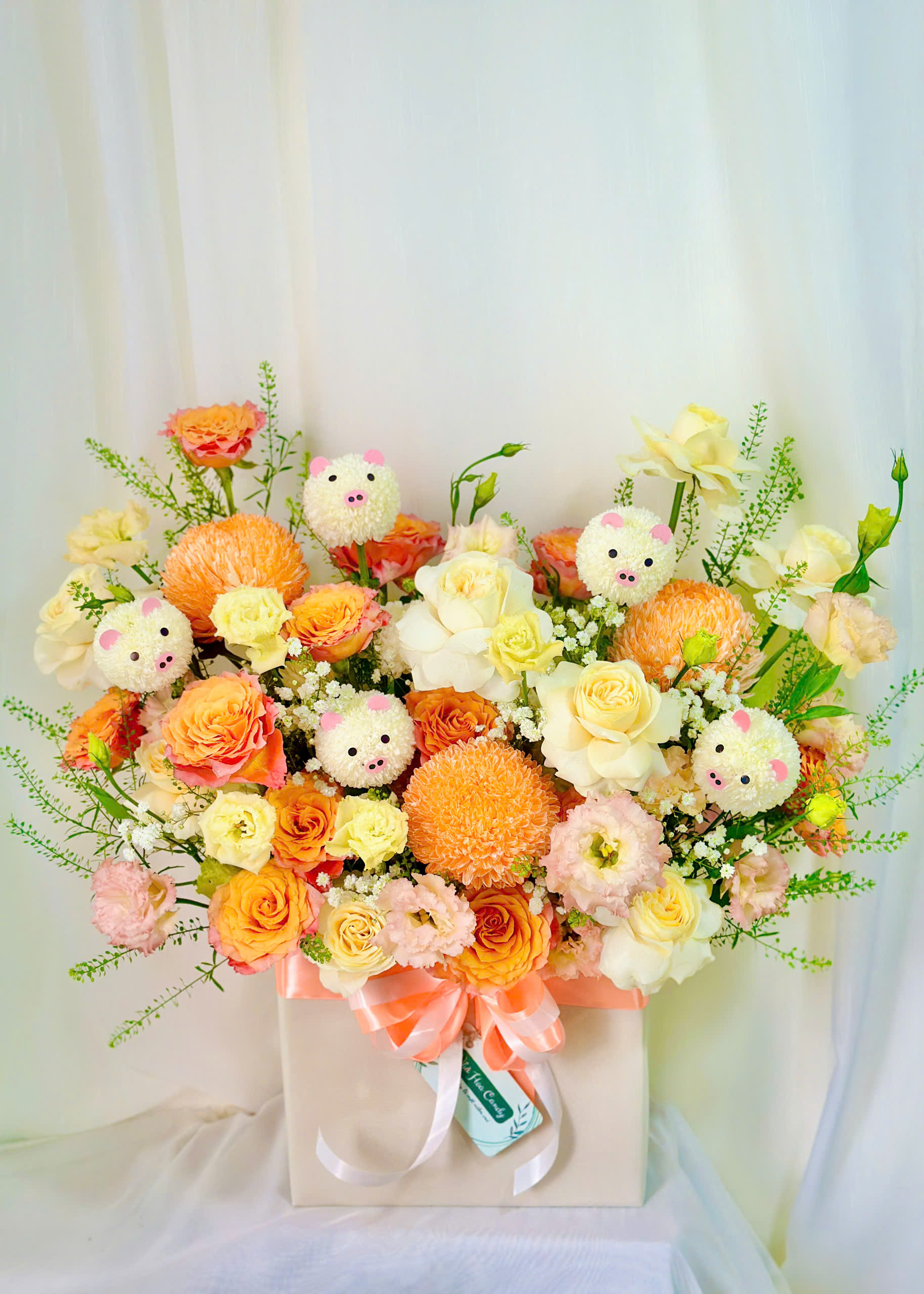 Lẵng hoa cute hình heo